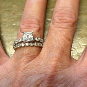Size 6 Avon Princess Cut Sterling Silver CZ Discontinued Wedding Set.